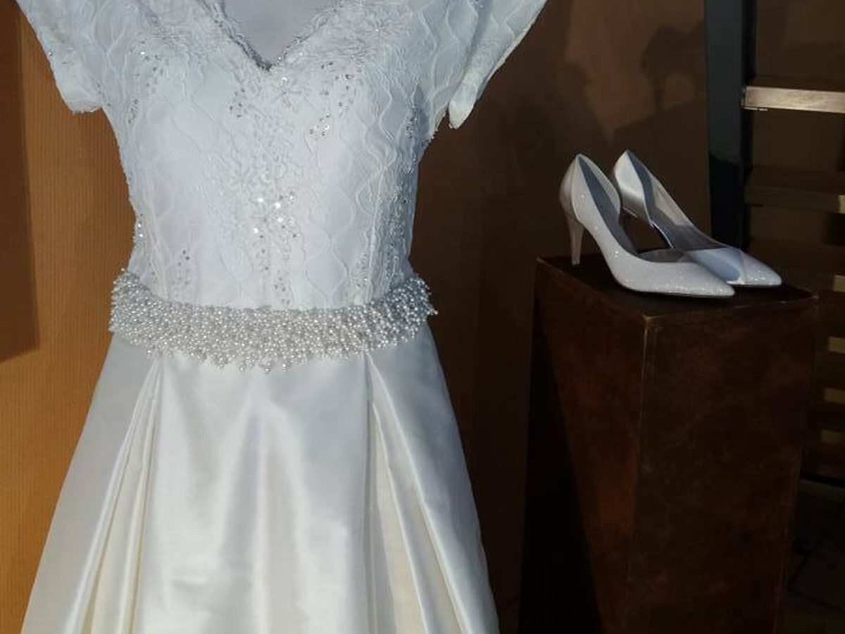 Suere store brugge tailored clothes wedding dress white COSH