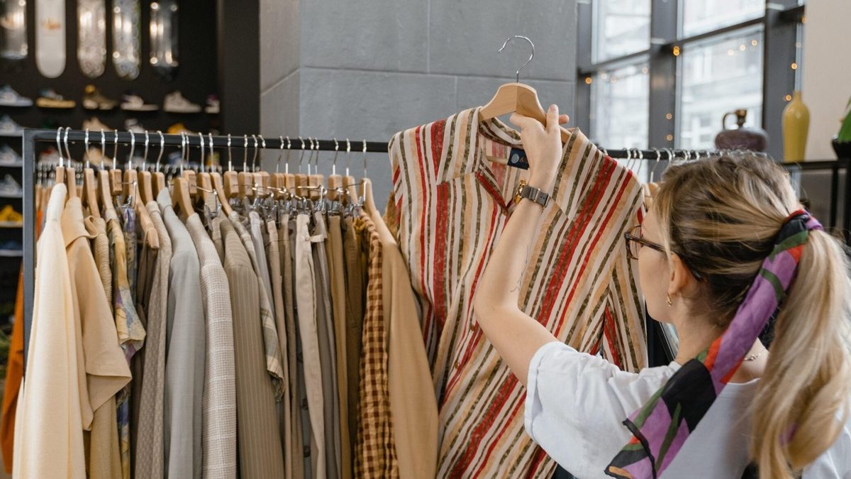 Sustainable entrepreneur crisis clothing shop pexels mart production blogs cosh