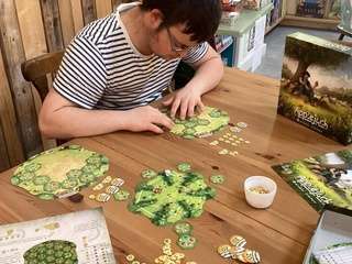 T spel op de wagen social impact tane cafe Ã brugge spelletjes