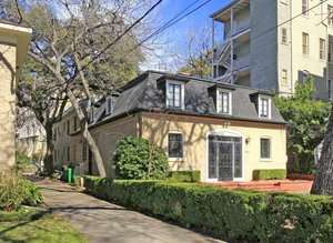 Photo of 504 West 7th Street