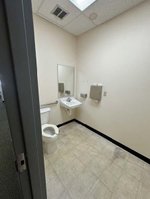 121 Express Lane | for Lease | Thumbnail 6