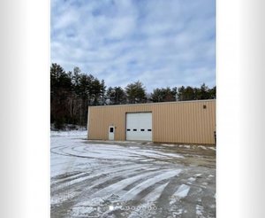 Primary photo of 33 Hemlock Drive, New Boston, NH