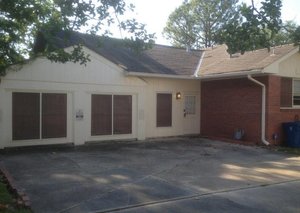 Photo of 850 North Boulevard