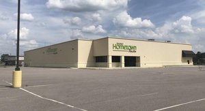 Primary photo of 406 Gateway Avenue, Mauston, WI