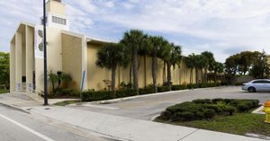 Photo of 214 East Hallandale Beach Boulevard