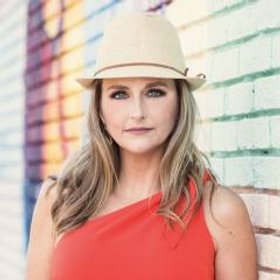 Jennifer Cloud Commercial Real Estate Agent Photo