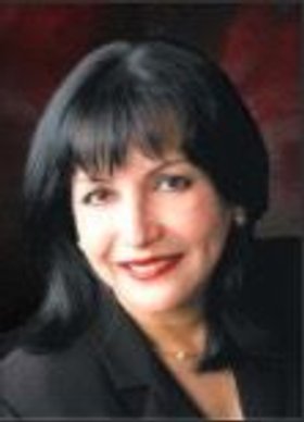 Lulu Gomez Commercial Real Estate Agent Photo