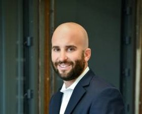 Tommy Gil Commercial Real Estate Agent Photo