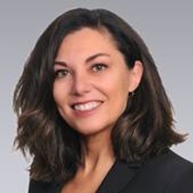 Karena Gilbert Commercial Real Estate Agent Photo