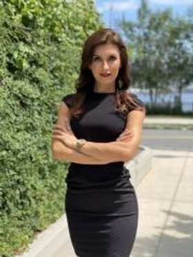 Justyna Kuczaj Commercial Real Estate Agent Photo