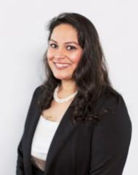 Shelley Bhatia Commercial Real Estate Agent Photo