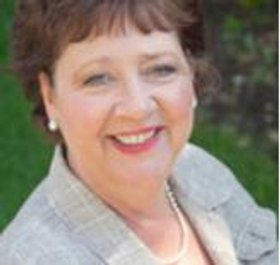 Linda Durec Commercial Real Estate Agent Photo