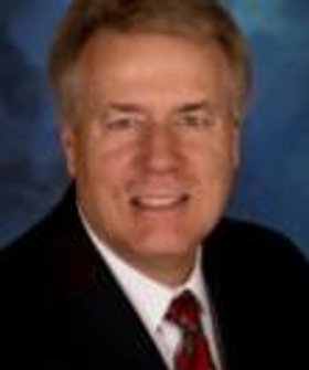 Douglas Albright Commercial Real Estate Agent Photo
