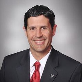 Thomas Hernandez Commercial Real Estate Agent Photo