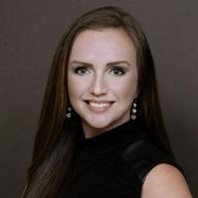 Jennifer Hamilton Commercial Real Estate Agent Photo