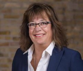 Kate Hanson Commercial Real Estate Agent Photo