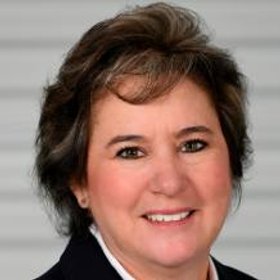 Leigh Anne Ahr Commercial Real Estate Agent Photo
