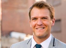 Alexander Hill Commercial Real Estate Agent Photo