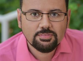 Gilbert Gracia Commercial Real Estate Agent Photo