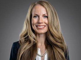Ellen Armour  Commercial Real Estate Agent Photo