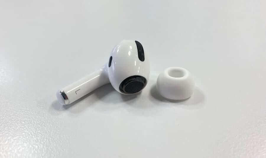 airpods sound muffled