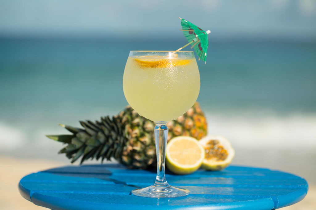 Palma Balloon glass 69cl - pineapple cocktail on beach premium unbreakable polycarbonate from Barcompagniet