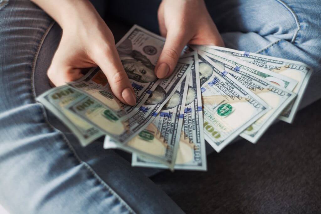 Salary of a Fashion Designer in India SUKtAiDQL0