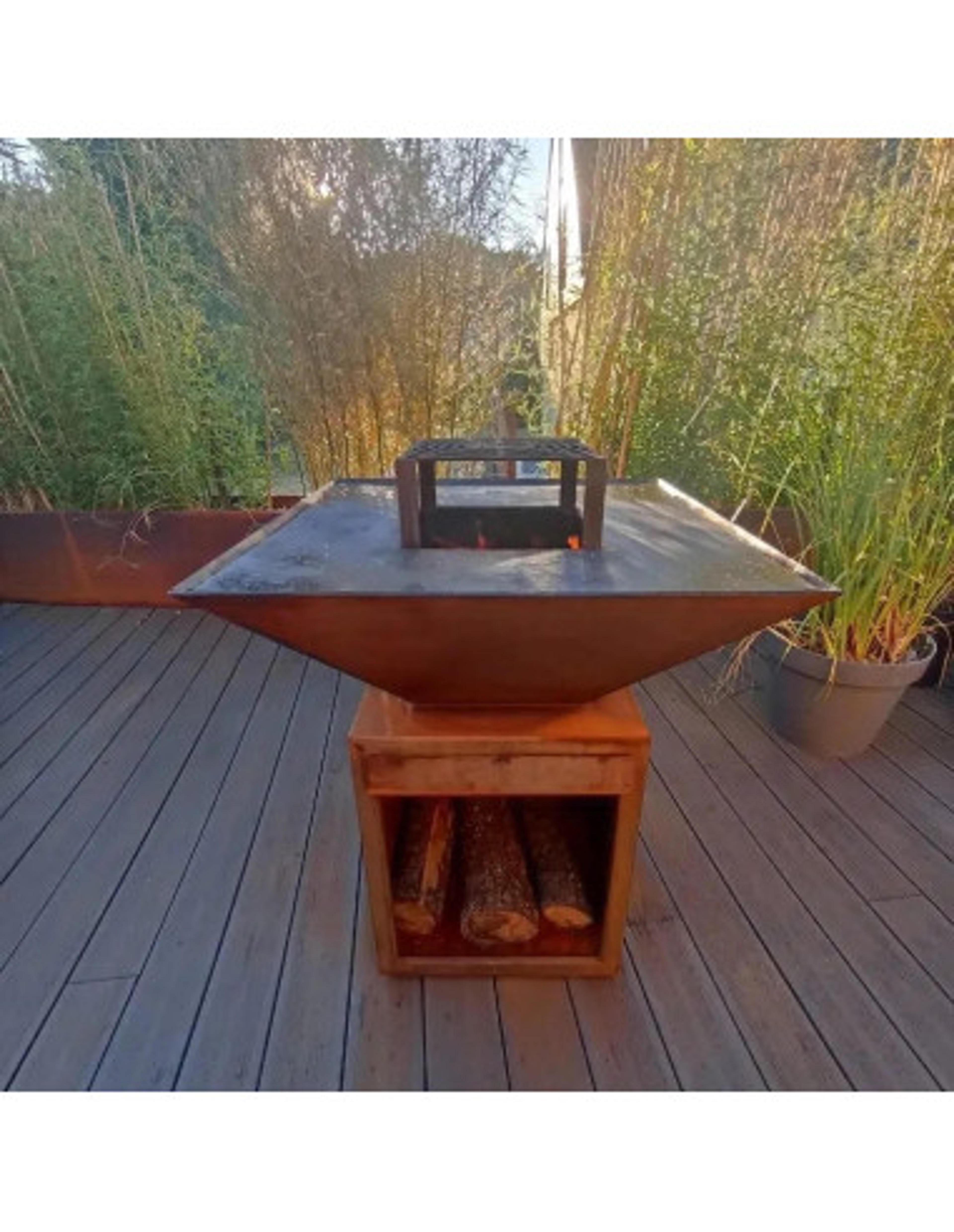 Brasero carré 85 cm sur socle fixe - Acier Corten - L'essentiel - Atmeco