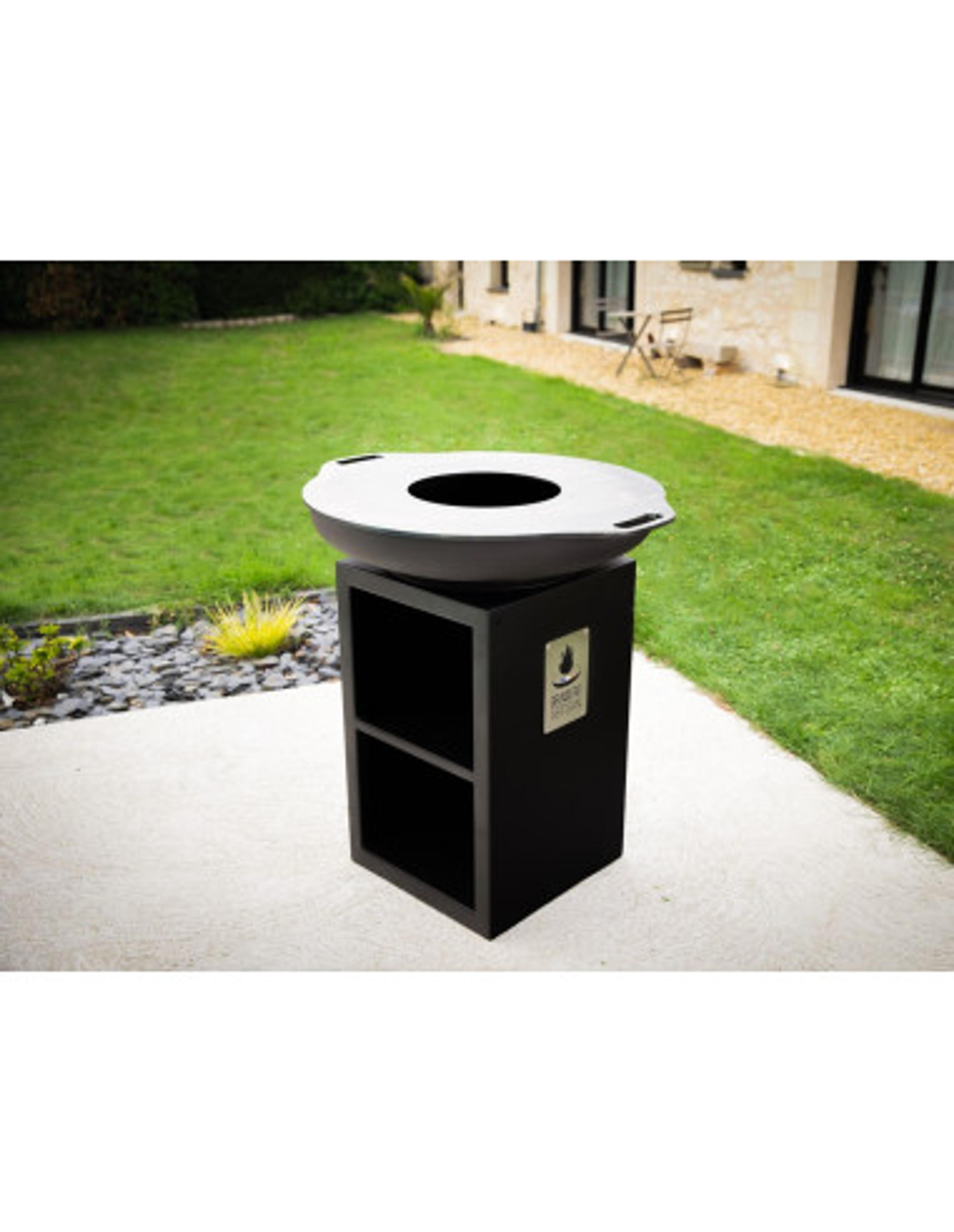 Brasero plancha rond acier noir de diamètre 80 cm sur meuble (Le Dudule) - V1