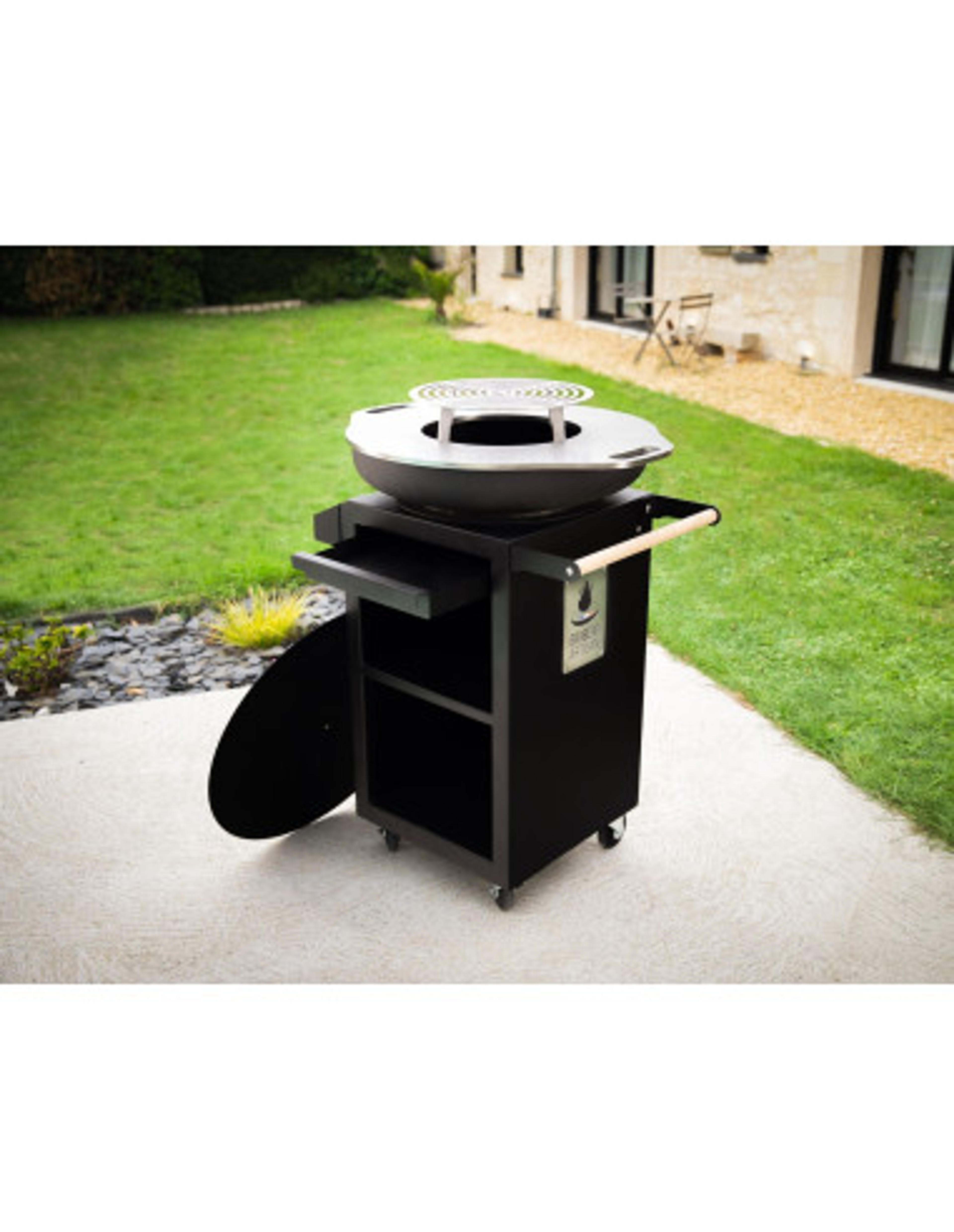 Brasero barbecue plancha rond acier noir de diamètre 65 cm sur meuble (La p'tite Huguette) - V1
