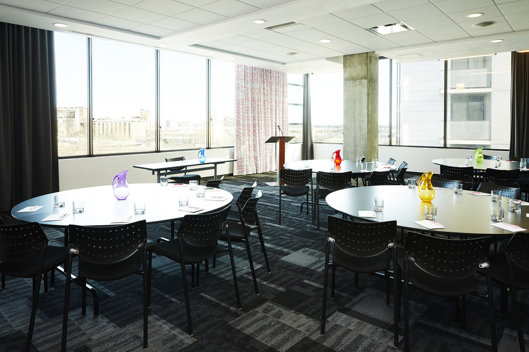 Rose Meeting Room | Alt Hotel Montreal