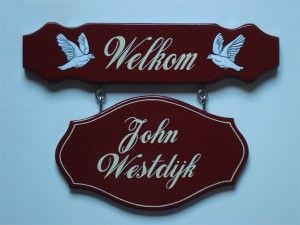 Engelse home sign houten naamplaatje. Afmeting 20 x 13 cm