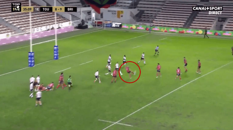 Pogledajte savršeni cross-field kick Sergija Parissea koji rezultira zgoditkom Toulona