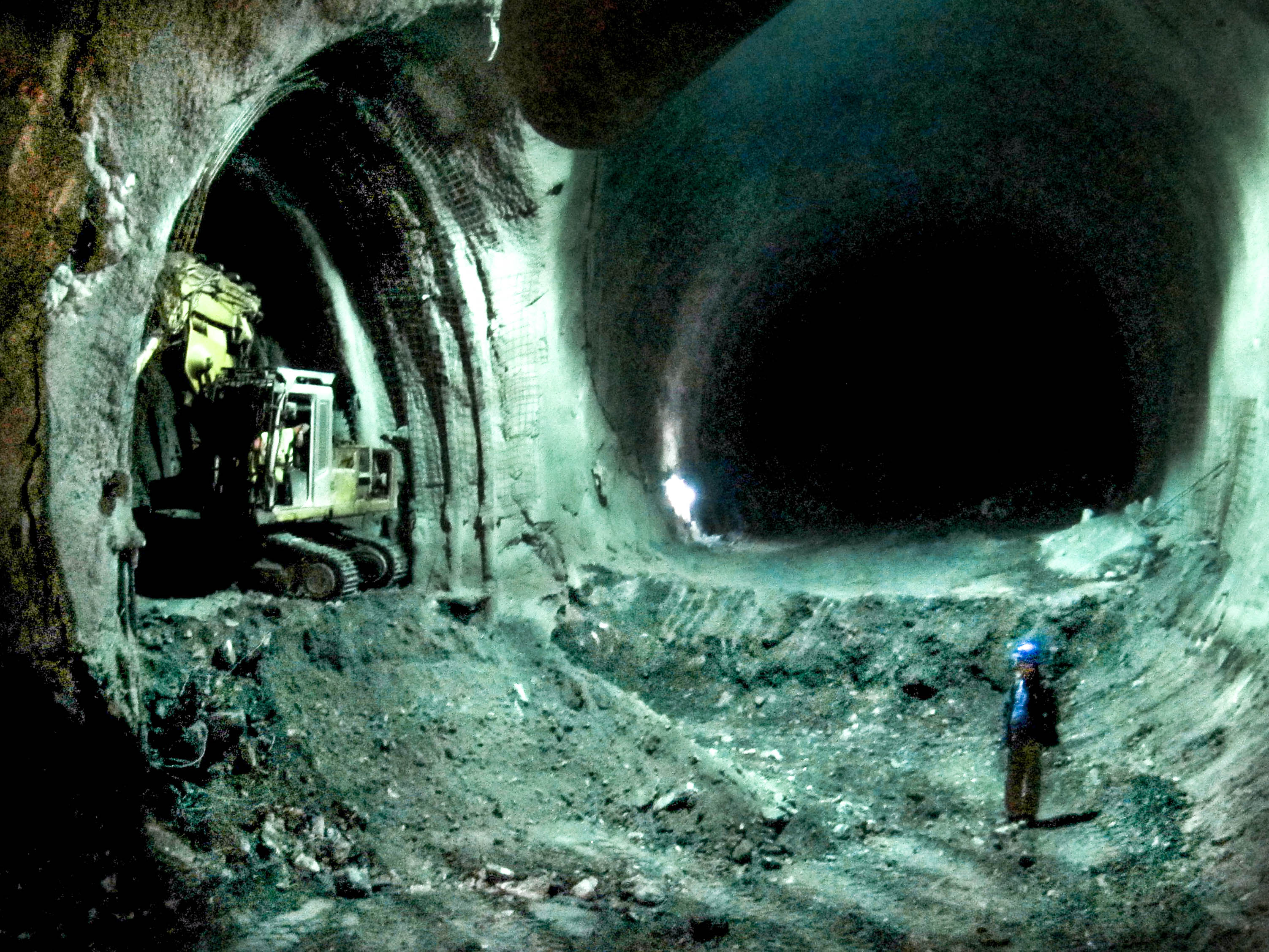 Delivering the longest tunnel in Greece header image 2