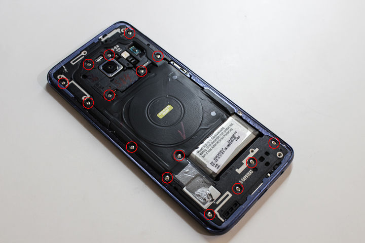 Samsung Galaxy S9 disassembly photo 3