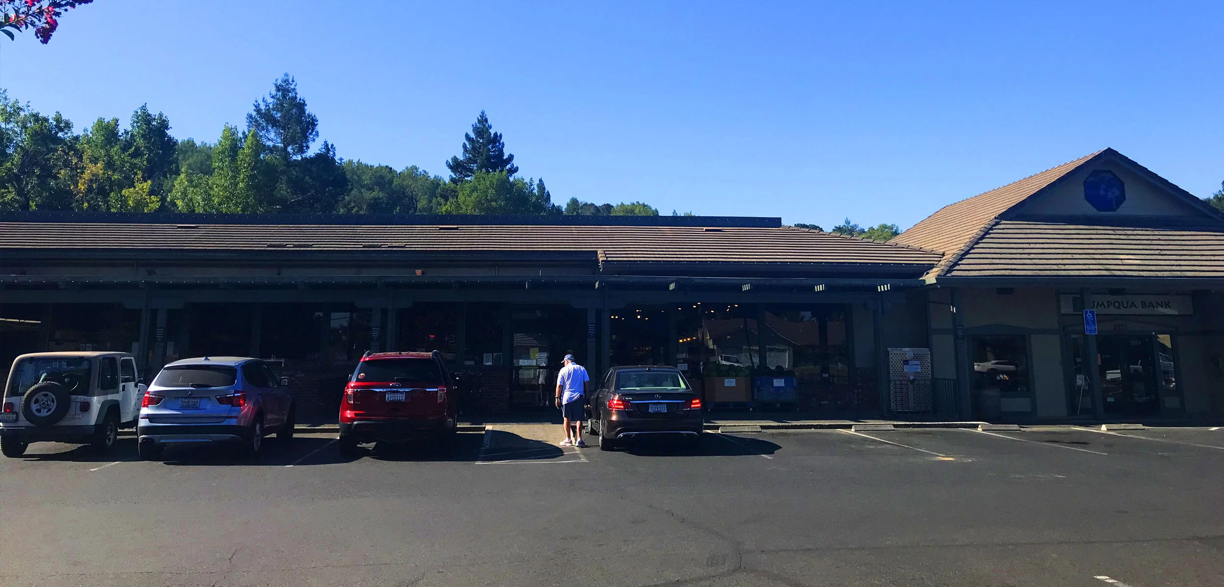Browns Valley Market & Deli
