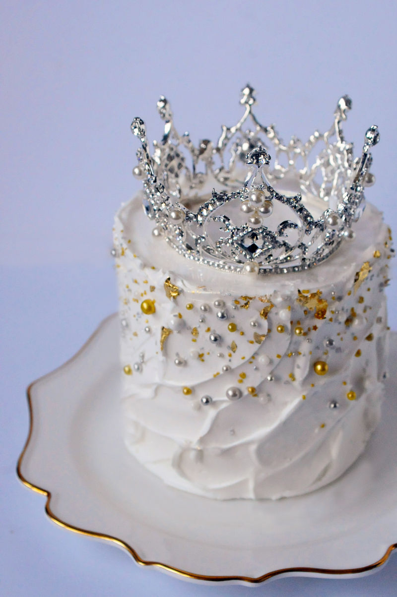 [89] Crystal Tiara