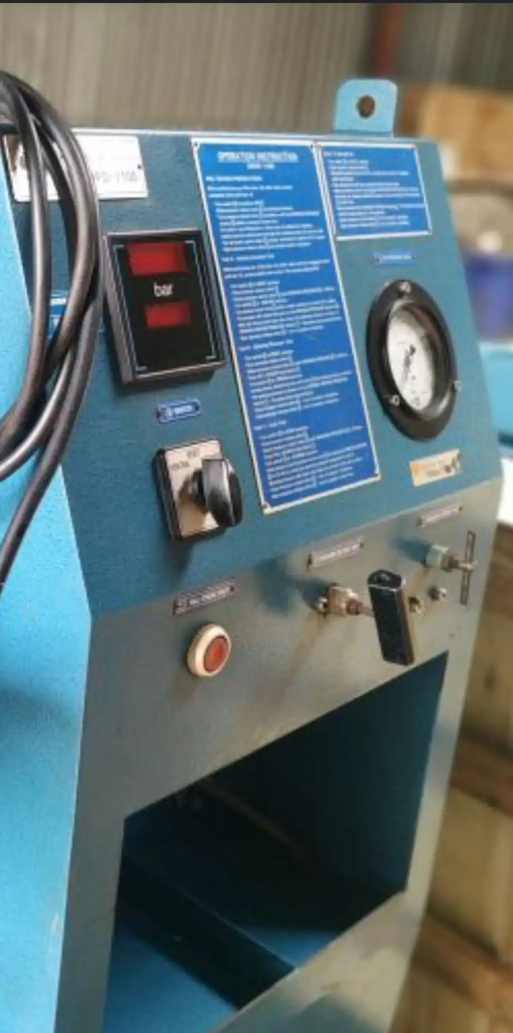 Trouble description: Main engine fuel injector pressure testing machine not working well. Yesterday I tested