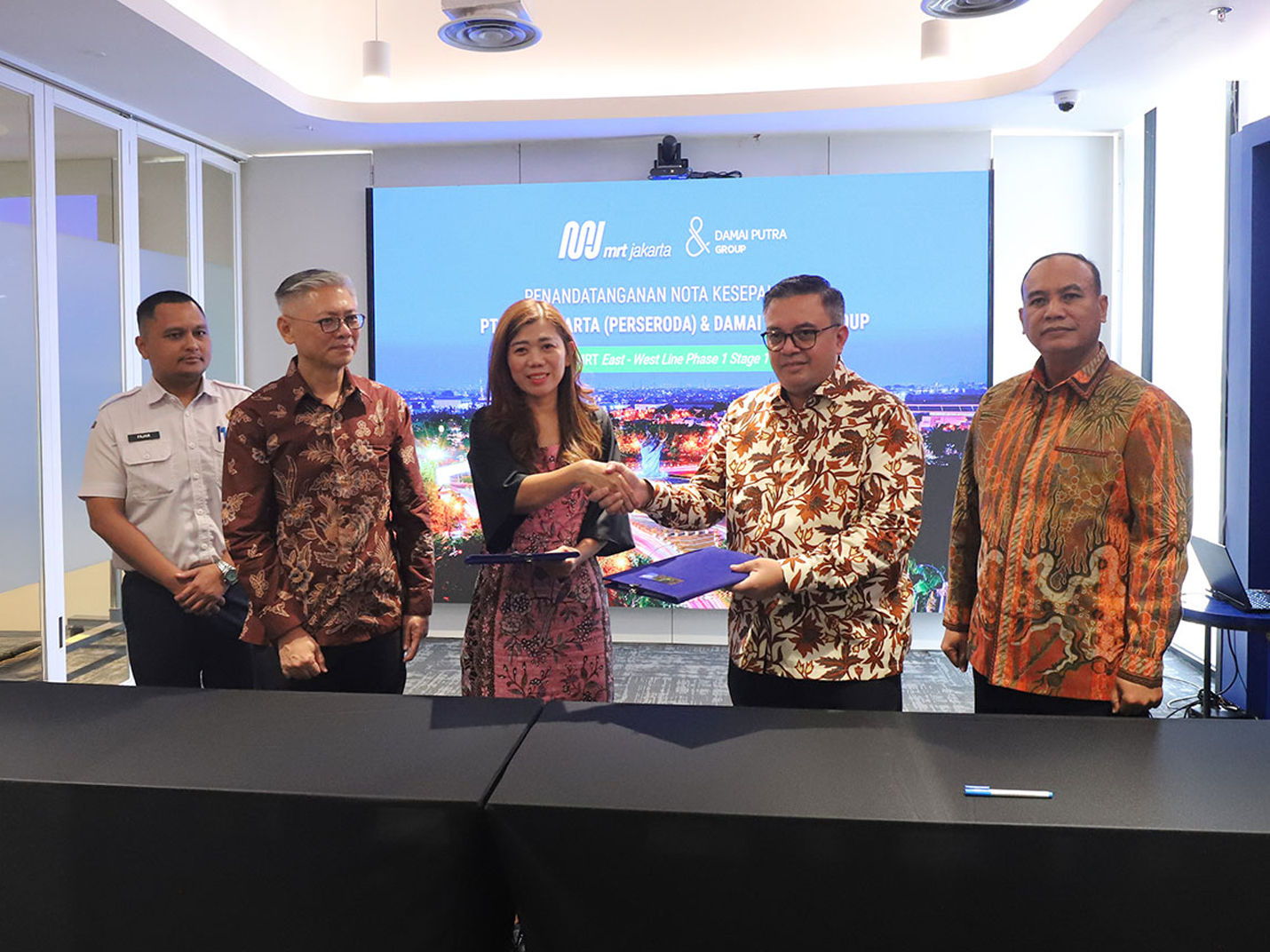 Damai Putra Group dan MRT Jakarta Resmi Menandatangani MOU Kerja Sama Pengembangan TOD Medan Satria - Damai Putra Group