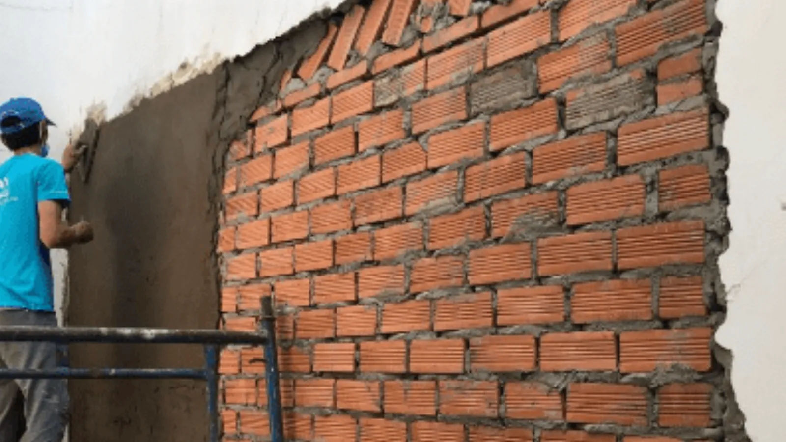 Tường liền kề khó chống thấm khi không trát được mặt ngoài