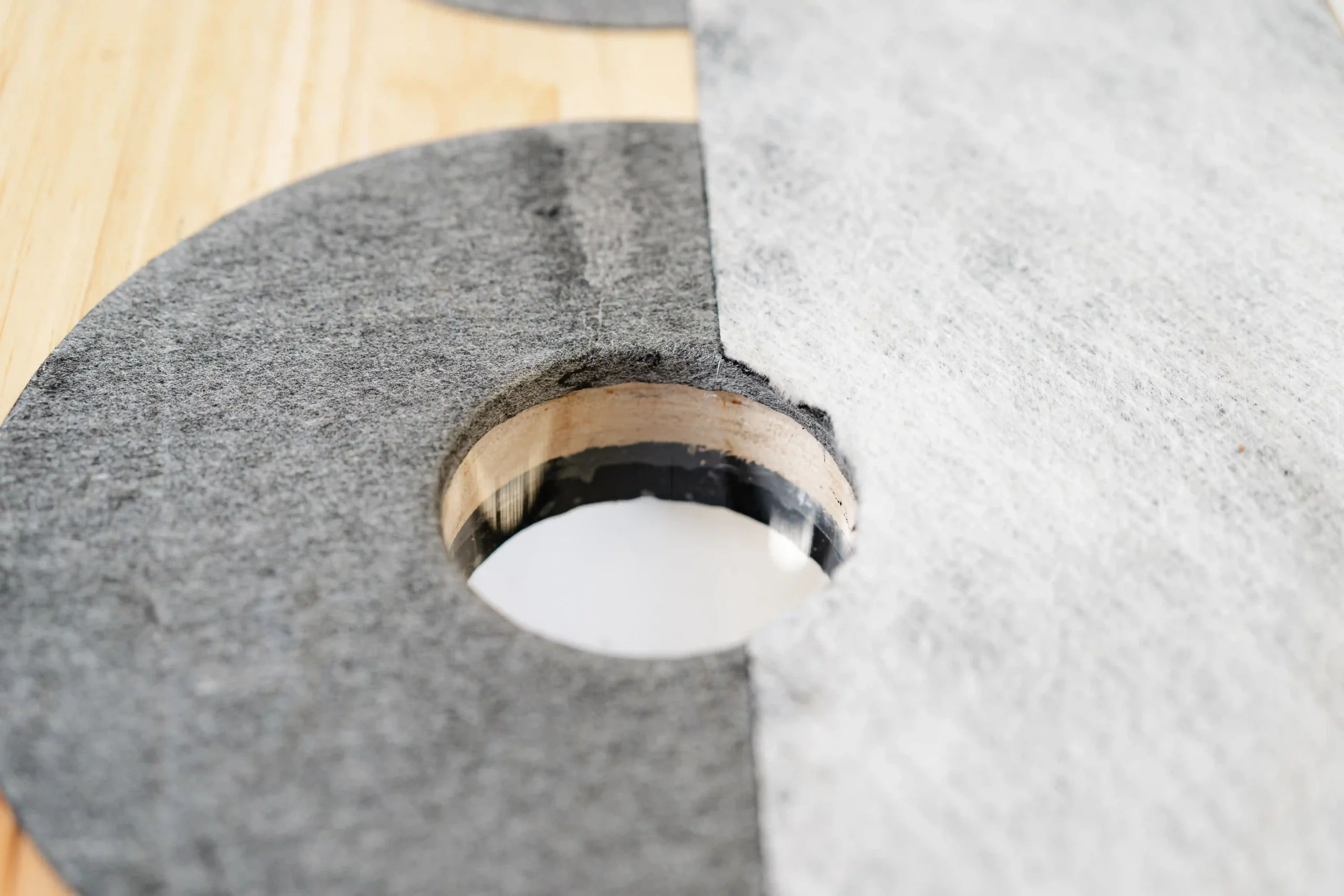 Cách sử dụng Drain Sealer Butyl Maxell cho cổ ống miệng lõm nhà vệ sinh