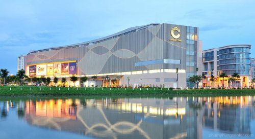 Crescent Mall shopping centre, the first of its international standard in Vietnam