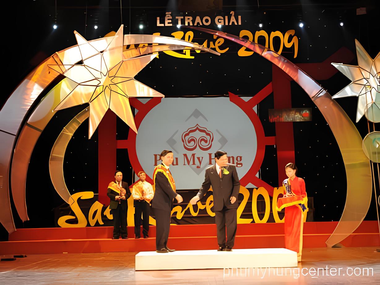 Phu My Hung Honored with the Sao Khue Award in 2009