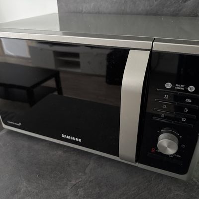 Mikrovlnná trouba Samsung