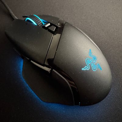Razer Basilisk V3 herní myš s RGB podsvícením