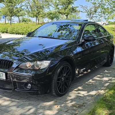 BMW 325i Manuál / 160kw / coupe e92 / Motor N52