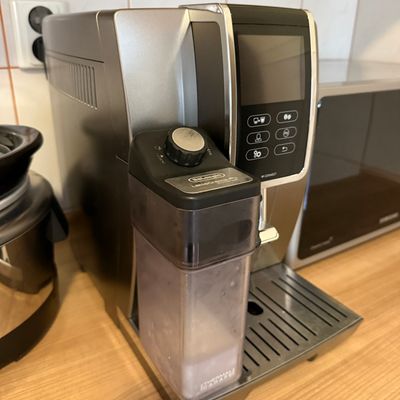 Kávovar DeLonghi Dinamica Plus