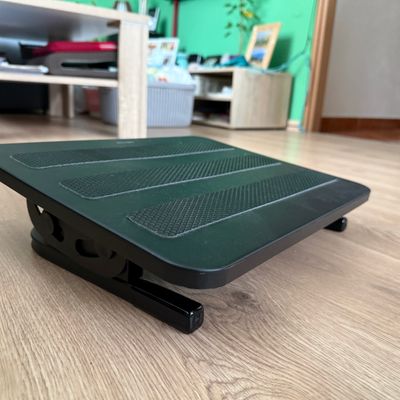 Stolní podpěra nohou AlzaErgo