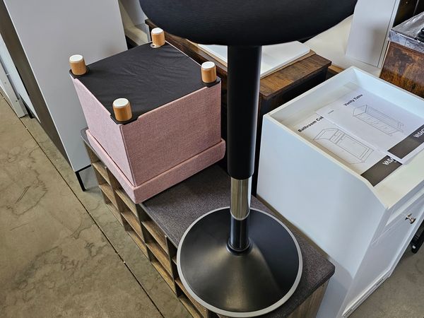 Aktivní kancelářská židle OSC05BK s otáčením 360°