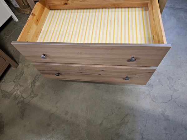 ŠATNÍ SKŘÍŇ IKEA HEMNES
